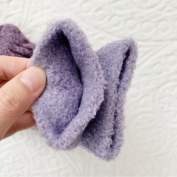 Columbia Women's Medium Weight‎ Fleece Crew Socks, Black Cherry - Picture 3 of 3